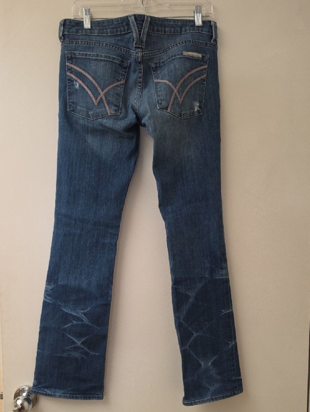 William Rast Dark Blue Bootcut Low Rise Jeans with Faded Distressing Size 29 - Picture 2 of 7